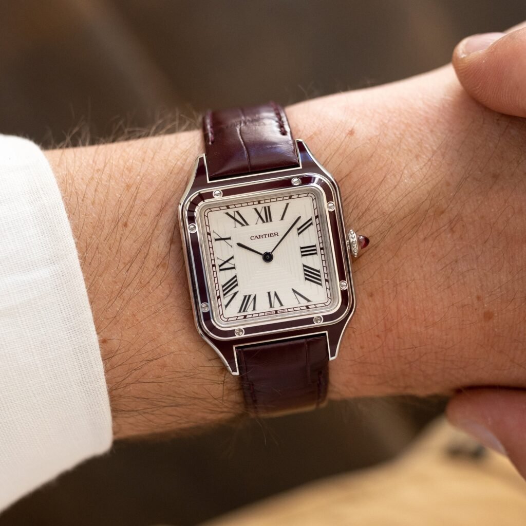 Cartier Santos-Dumont CRWGSA0053 In Hand